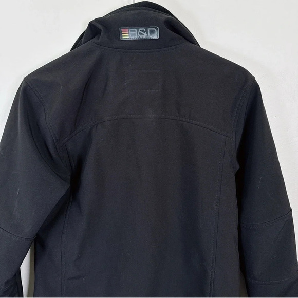 Peak Performance Womens Soft Shell Black Jacket - Picture 12 of 16